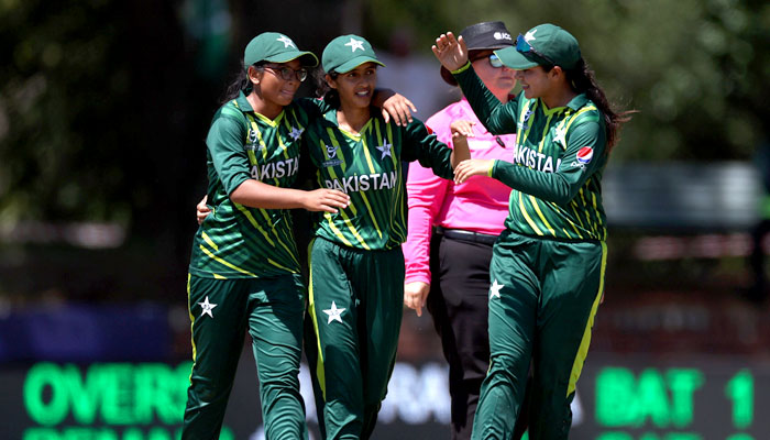 Pakistan beat Ireland Pakistan beat Ireland