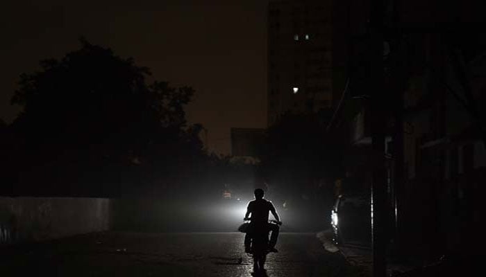 Quetta, the repair work of the transmission line was prolonged, the city was plunged into darkness File photo