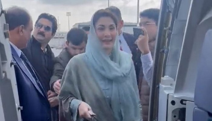 Maryam Nawaz left Abu Dhabi for Lahore in a commercial flight Screen grab