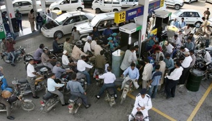 Petrol supply stopped at petrol pumps in Peshawar —File photo