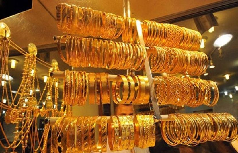 1200 rupees increase in gold price in Pakistan