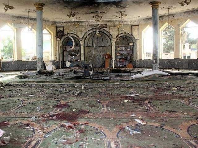 One-day mourning in Khyber Pakhtunkhwa over Police Lines suicide blast and Kohat incident National flag hoists on government buildings across the province (Photo: Twitter)