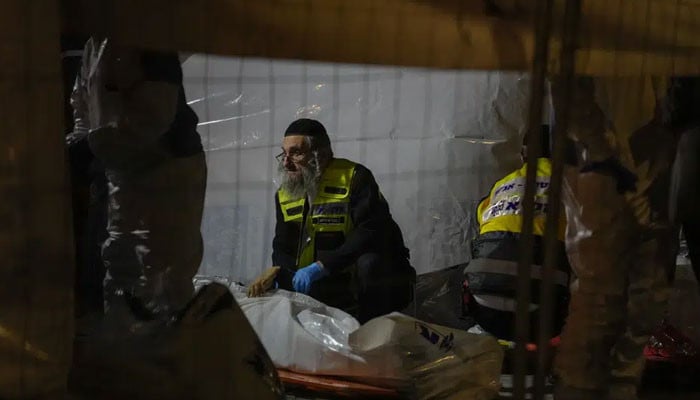 7 people were killed in an attack on a Jewish synagogue in occupied Beit al-Maqdis