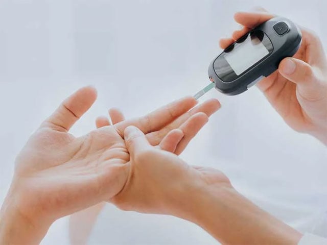 Diabetes increases the risk of dying from cancer