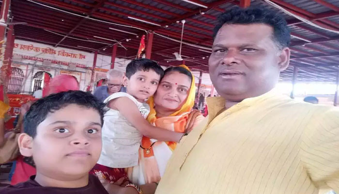 Former BJP worker and his wife committed suicide by killing 2 children