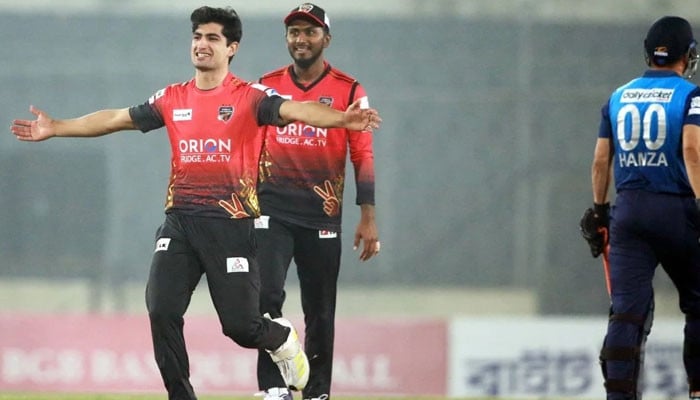 How was Naseem Shah's debut in the Bangladesh Premier League?