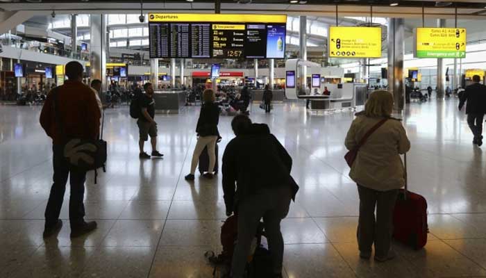 Foreign travelers coming to the UK must pay a travel permit and fee Foreign travelers coming to the UK must pay a travel permit and fee