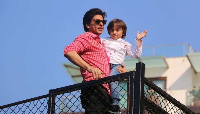 Shahrukh Khan explained the reason for coming to the balcony of the house to meet the fans