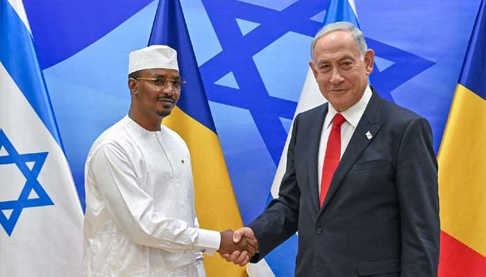 The Israeli Prime Minister and the President of Chad are shaking hands.