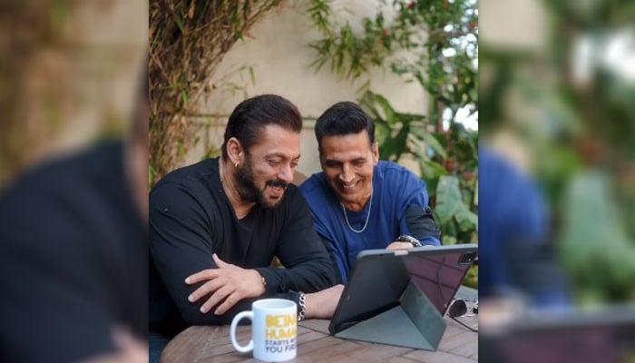 Salman Khan and Akshay Kumar star together after 19 years, video goes viral