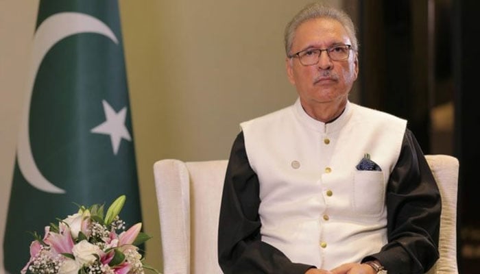 The meeting of the world-level walking Pakistani with the President Arif Alvi—File photo