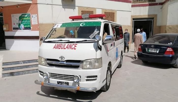 Armed men attacked ASI's house, 8 people injured Armed men attacked ASI's house, 8 people injured