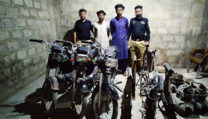 Karachi, police operations in different areas, 6 accused arrested War Photo