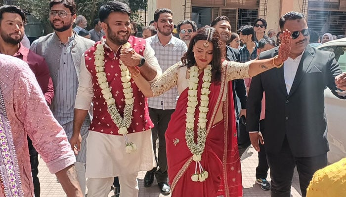 Swara Bhaskar and Fahad Ahmed's wedding pictures have come out