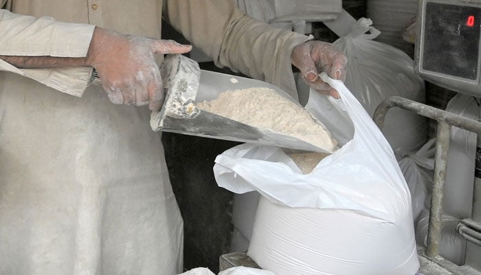 The flour crisis intensified —File photo