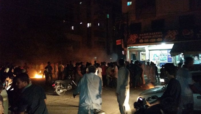 Protest against non-supply of electricity in Nazimabad File photo