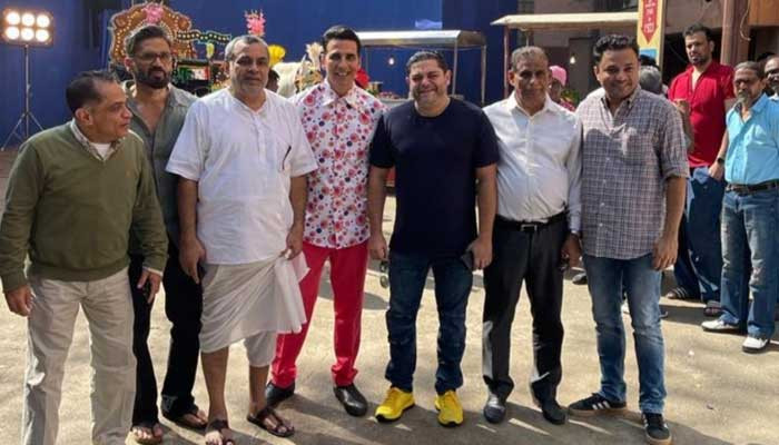 The picture from the sets of Herapheri 3 went viral, the movie fans remembered their childhood