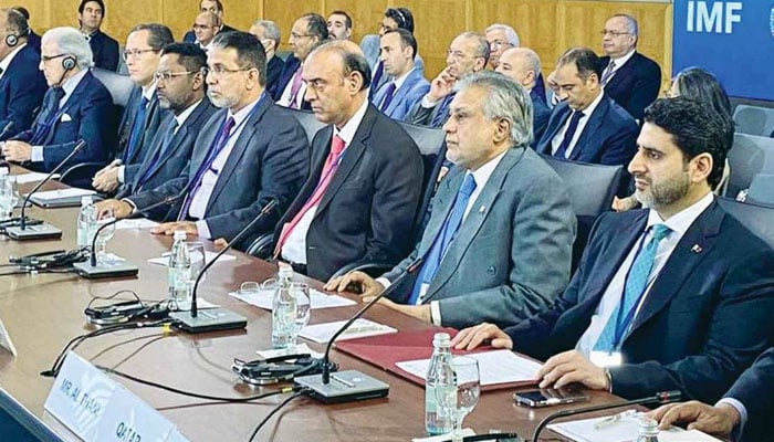 Pakistan accepted the IMF's condition of raising the interest rate by two percent IMF talks with Pakistan continued late last night.