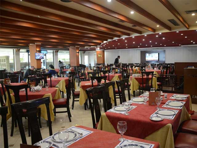 Restaurants in Lahore allowed to open till 11 pm