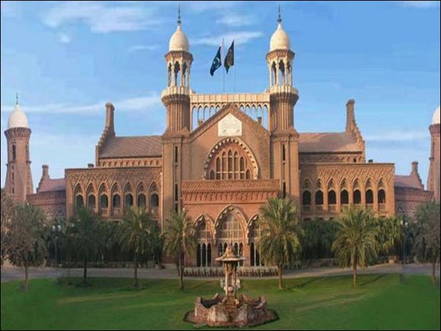 The Election Commission left the Governor of Punjab, gave the date of the elections himself, Lahore High Court