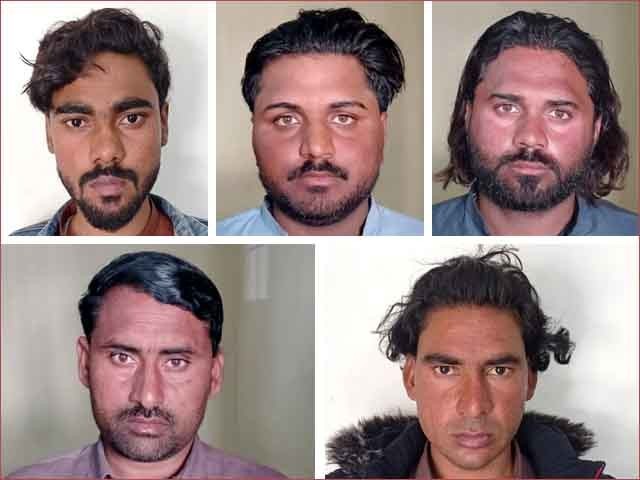 Fake police officers who extorted lakhs of rupees from citizens arrested The accused were arrested by the cyber crime circle
