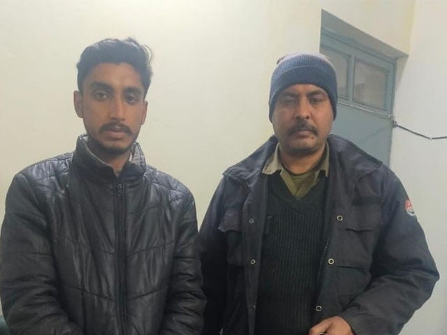 The husband who tortured his wife for not giving her Facebook password was arrested The husband who tortured his wife for not giving her Facebook password was arrested