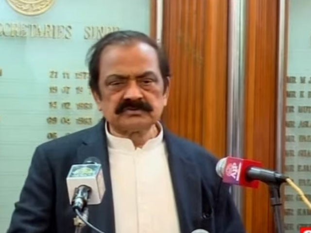 The government allowed the FIA to arrest Shaukat Tareen, the home minister Federal Interior Minister Rana Sanaullah talks to the media in Karachi. Photo screen grab