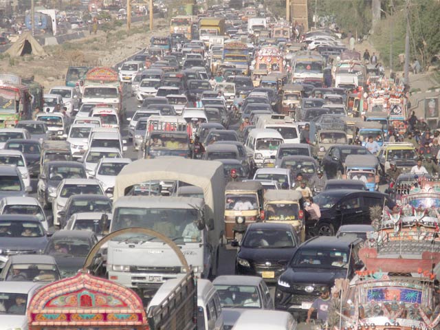 The fun of cricket was spoiled by the worst traffic arrangements