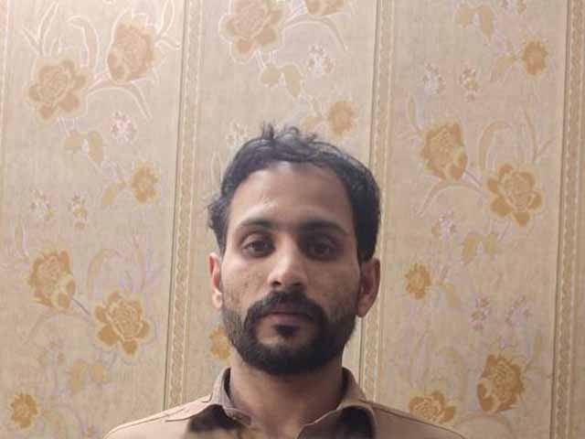Rawalpindi, accused of sharing objectionable photos and videos of woman arrested Photo: Express News
