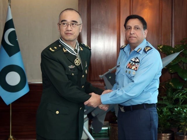 General Fan Jianjin of China was awarded the Hilal Imtiaz (Military) award —Photo: Express News