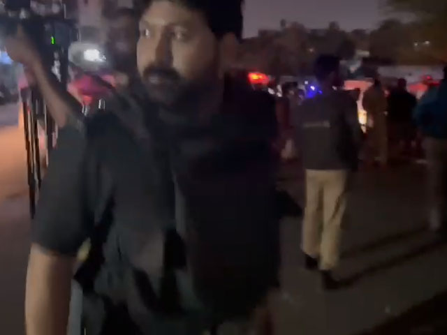 Attack on Karachi police office, 2 martyrs, 3 terrorists killed in clearance operation