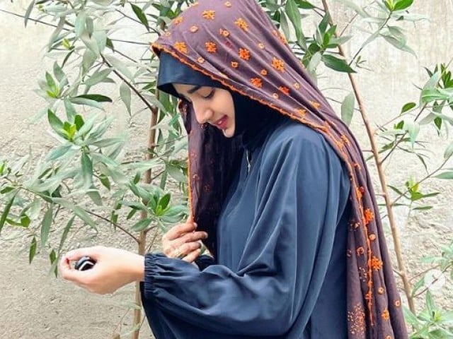 Actress Anam Fayyaz said goodbye to the showbiz industry for the sake of Islam Photo: Instagram