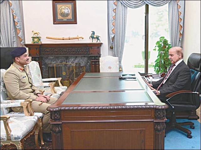 Meeting of Army Chief and DGISI with Prime Minister The meeting took place before the meeting of the Apex Committee in which security issues were discussed (Photo: File).