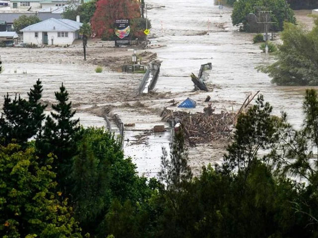 Cyclone wreaks havoc in New Zealand;  Bodies were recovered from the roofs of the house