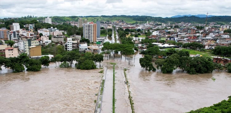 Death toll from floods in Brazil rises to 65