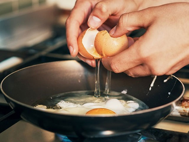 Eating one to three eggs a week lowers the risk of heart disease, research suggests