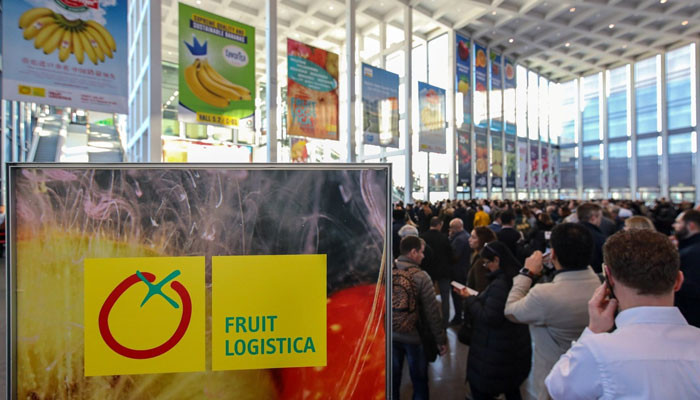 Holding the largest exhibition of fresh fruits and vegetables in Germany