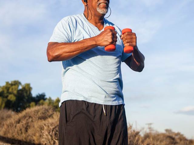 If you want to keep your mind energized, lift some weights