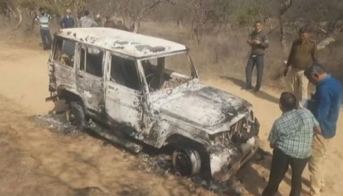 In India, extremists burned 2 Muslims alive