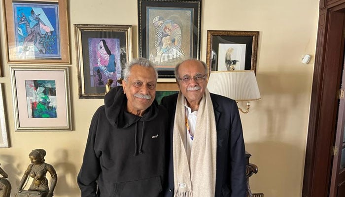 Najam Sethi met former captain Zaheer Abbas at his residence