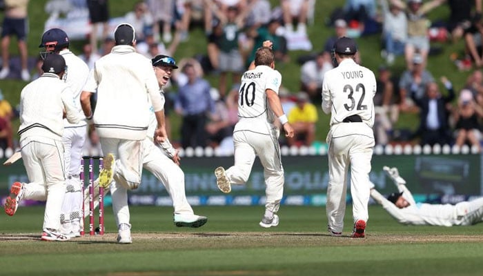 New Zealand defeated England