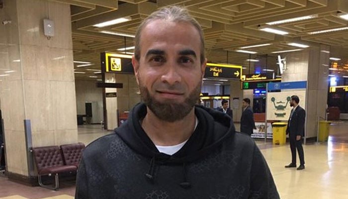 PSL 8: South African cricketer Imran Tahir reached Karachi