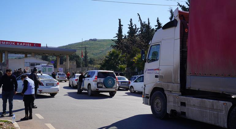 Quake latest: Aid convoys will keep crossing into Syria ‘for as long as needs are there’