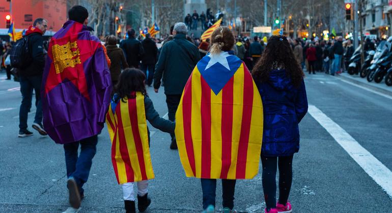 Spain: Rights experts call for probe into claim Catalan leaders were spied on