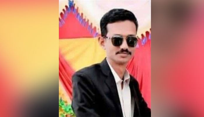 Teacher's violence on student of private school, additional director seeks report