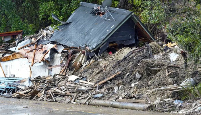 The death toll due to the cyclone has risen to 5