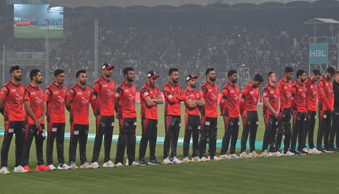 The squad of Lahore Qalandars reached Karachi from Multan