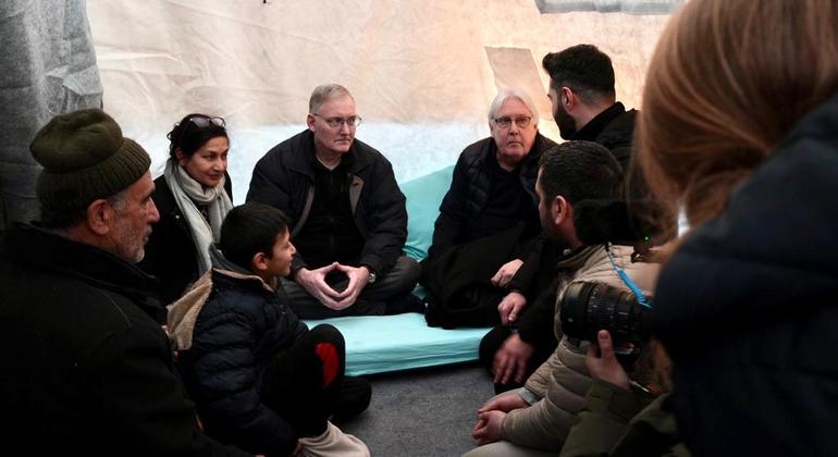 Türkiye: UN relief chief meets families affected by devastating earthquake