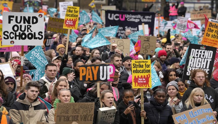 UK, nationwide strike by civil servants