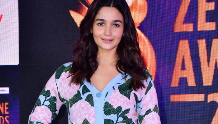 After the birth of her daughter, Alia Bhatt returned to the stage with a wonderful performance